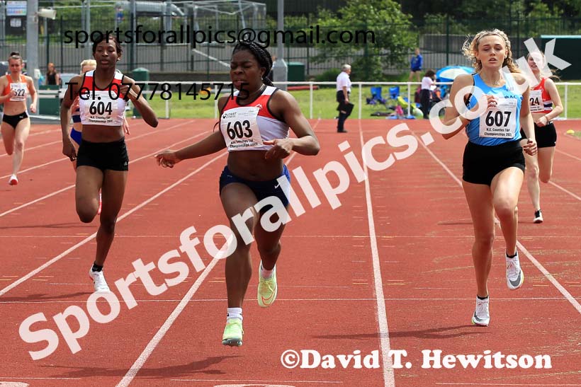 Women and Girls 200 metres, 2022 North Eastern Track and Field Champs., Middlesbrough. David T. Hewitson/Sports for All Pics